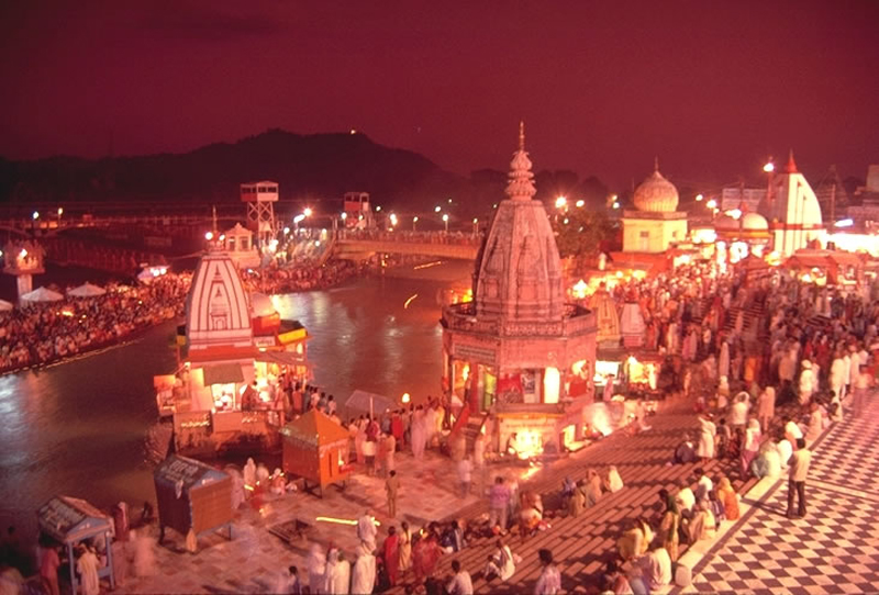 Evening_view_of_Har-ki-Pauri_Haridwar-1 कॉरिडोर पर वरिष्ठ RTI कार्यकर्त्ता का विडियो वायरल : शहर में डर का माहौल !